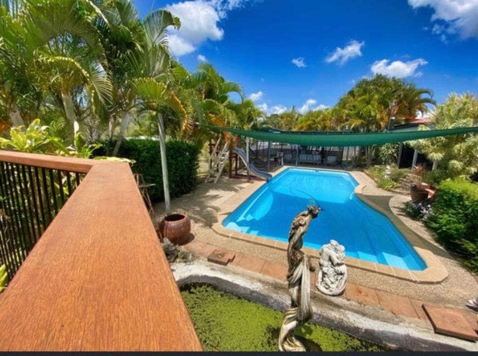 Golden Lace B&B Sarina Bagian luar foto